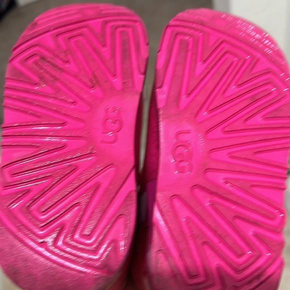 UGG 11C Boot - Picture 4 of 4